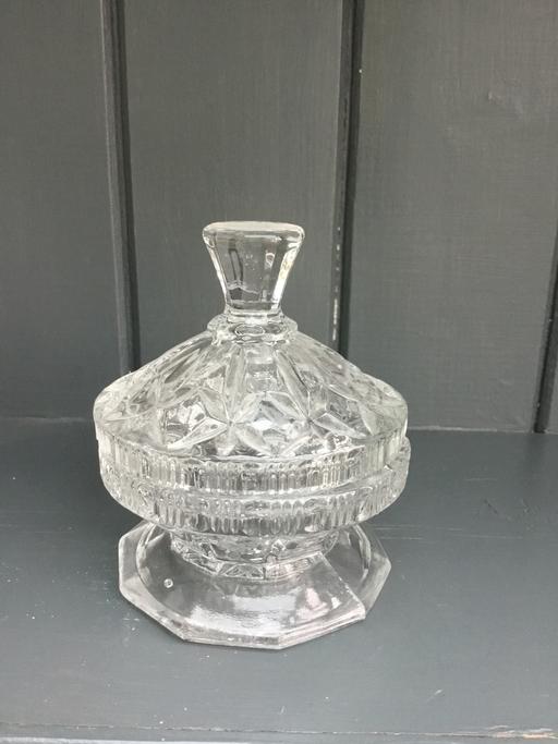 Buy & Sell Suffolk East Suffolk - Photos for Vintage Glass Trinket Pot