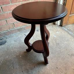 good condition 
beautiful small table