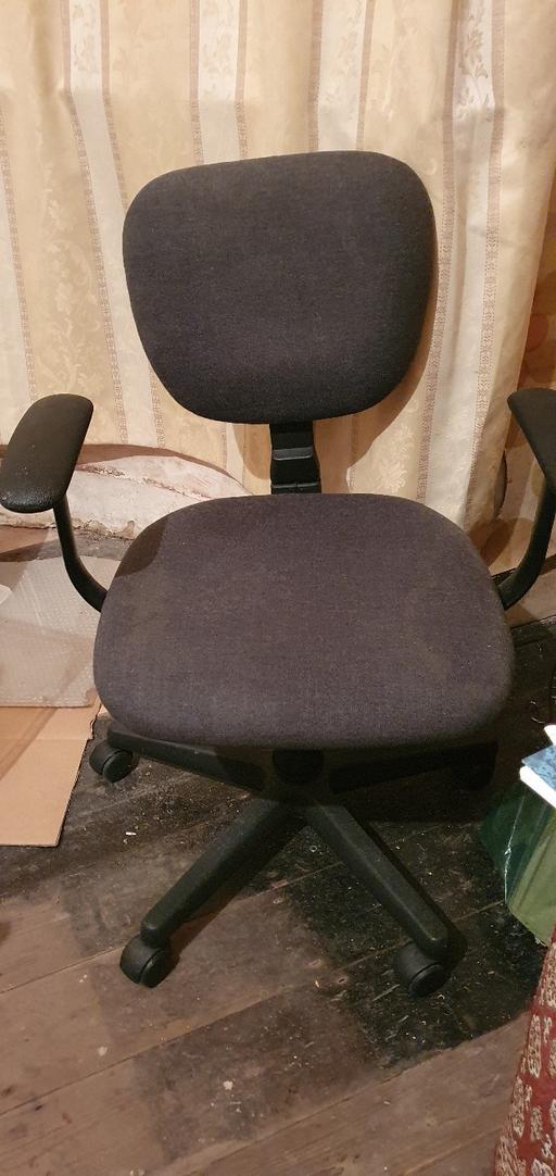 Buy & Sell North West London Queensbury - Harrow - Photos for office chair 💺. Grey colour