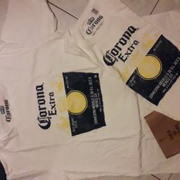 magliette unisex, con marchio corona, nuove, una xl e una m di misura. 5 euro l una
