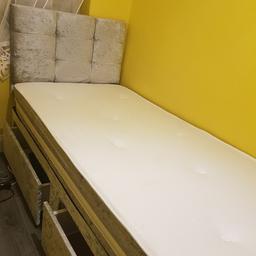 velour light grey single bed with mattress 
VERRY GOOD CONDITION