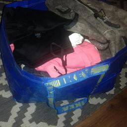ikea bag full of women's clothes size 14 to 16
free to collector .
collection only