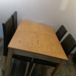 FROM A SMOKE FREE HOME
LENGTH 120CM 150CM WHEN EXTENDED
80CM WIDTH
CHAIRS ARE GOOD CONDITION NO RIPS BUT NEED FIXING UNDERNETH WHERE THEY ARE CRACKED BUT SO THEY DIP A BIT .OVERALL A GOOD SOLUD TABLE .SNALL SHIP ON CORNER OF TABLE BUT NOTHINNG MAJOR.
FREE TO WHOEVER CAN COLLECT 1ST AS OTS IN MY WAY .
b38 kings Norton 