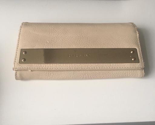 Buy & Sell West Yorkshire Leeds - Photos for Cream river island purse