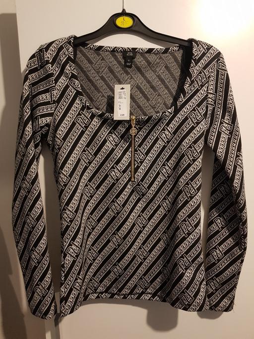 Buy & Sell West Midlands Sandwell - Photos for river island logo top new size 10