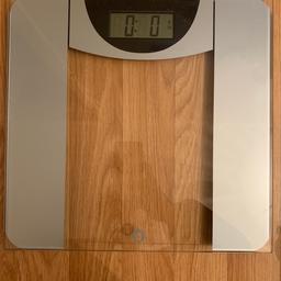 Body weight scales all in good working condition - only selling due to getting new ones that sync with my phone - one of the stands on the back has come off (I have it) but doesn’t affect use.