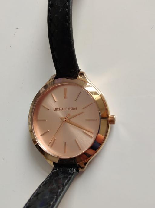 Buy & Sell South East London Catford - South East London - Photos for Ladies watch