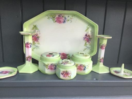 Buy & Sell Suffolk East Suffolk - Photos for Vintage Vanity/Dressing Table Set