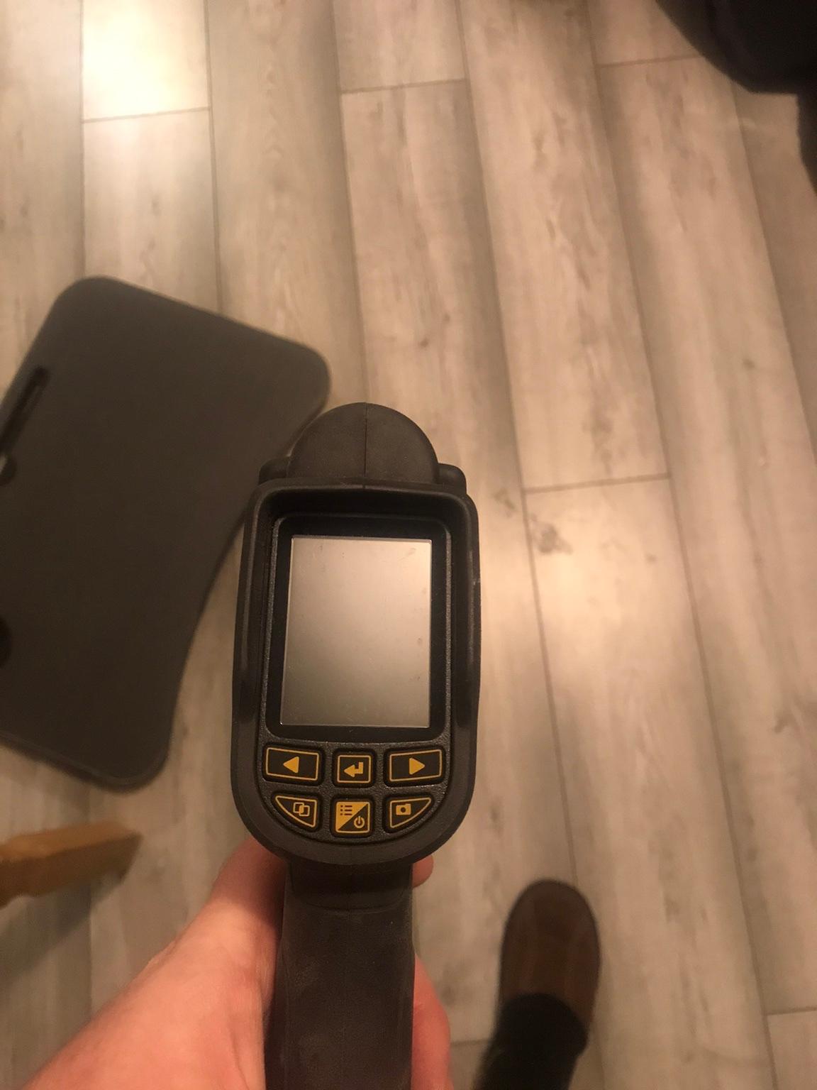 Dewalt thermal imaging camera thermometer in DY8 Dudley für 180,00