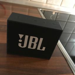 JBL Box 
1 mal benutzt. 

Neupreis 25,99€ 
15€