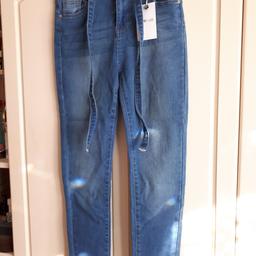 femme luxe jeans
size 10
brand new with tags