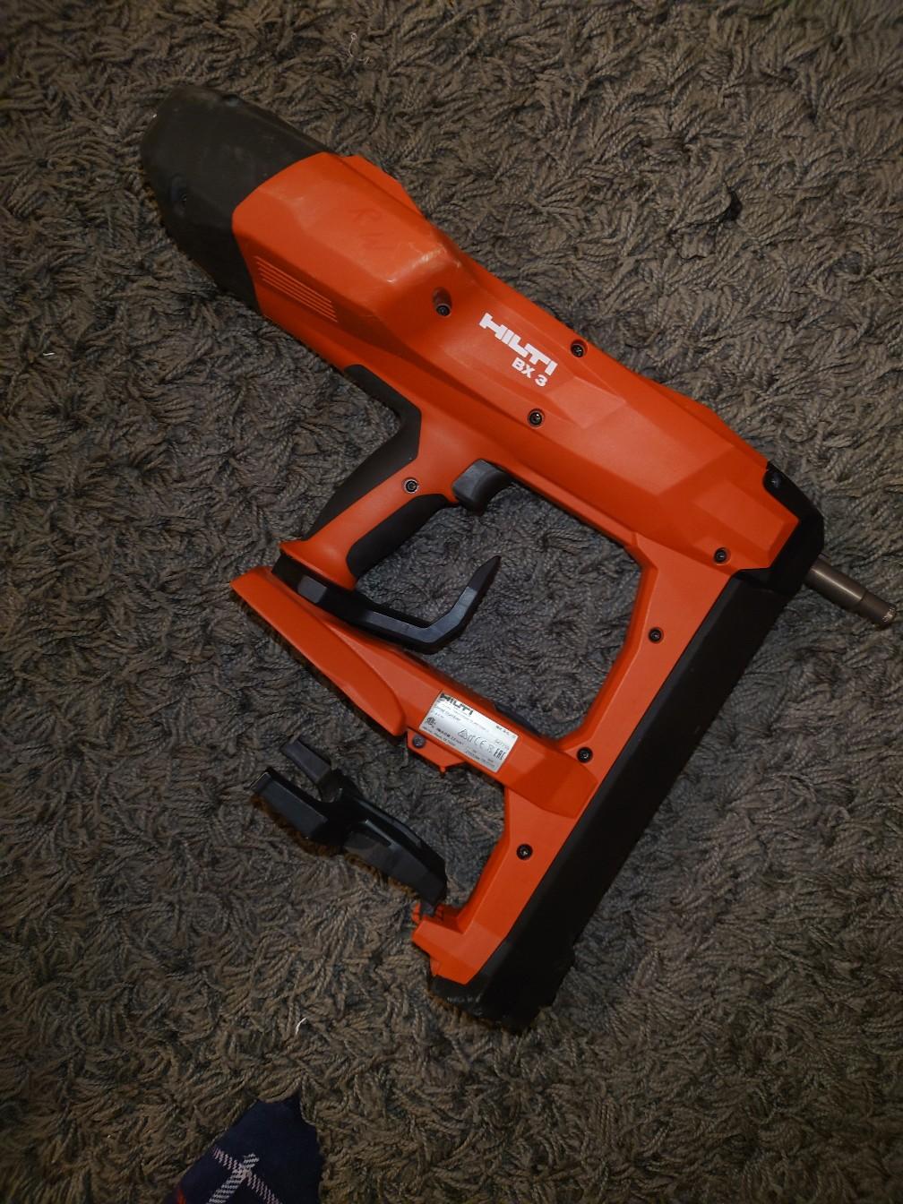 hilti bx3 battery powered nail gun in S65 Rotherham für 280,00 £ zum