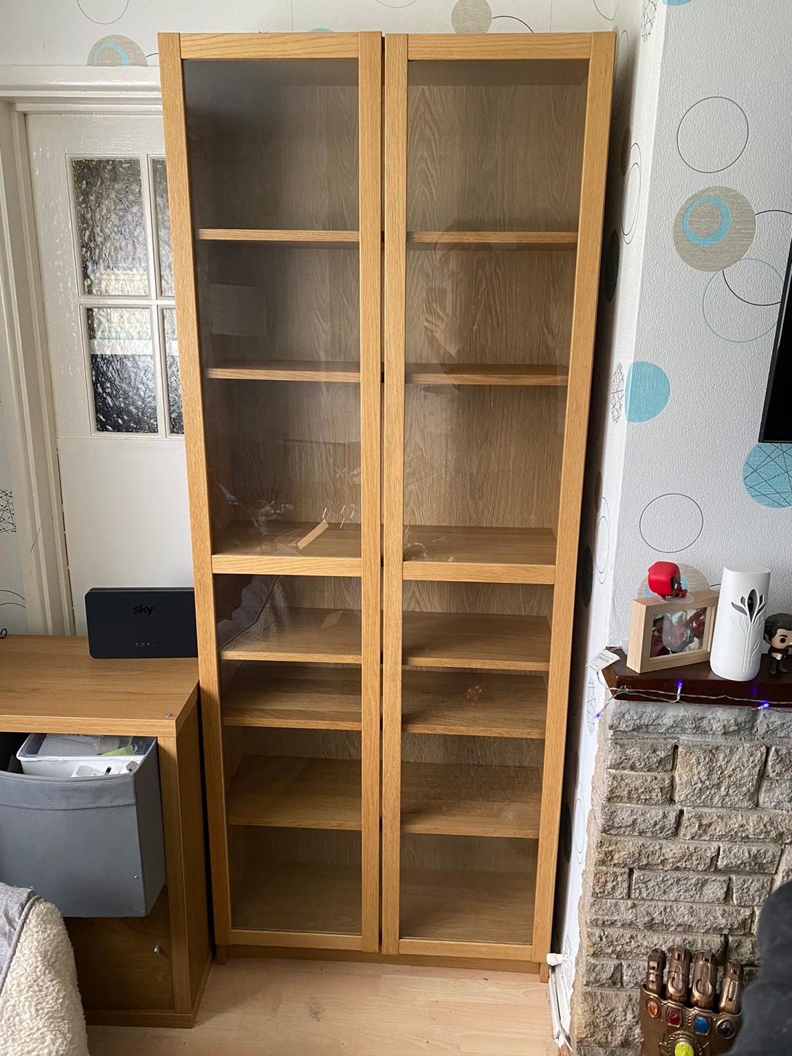 IKEA Billy Bookcase, Oak, w/ Glass doors in DA11 Northfleet für 55,00 £ zum Verkauf Shpock DE