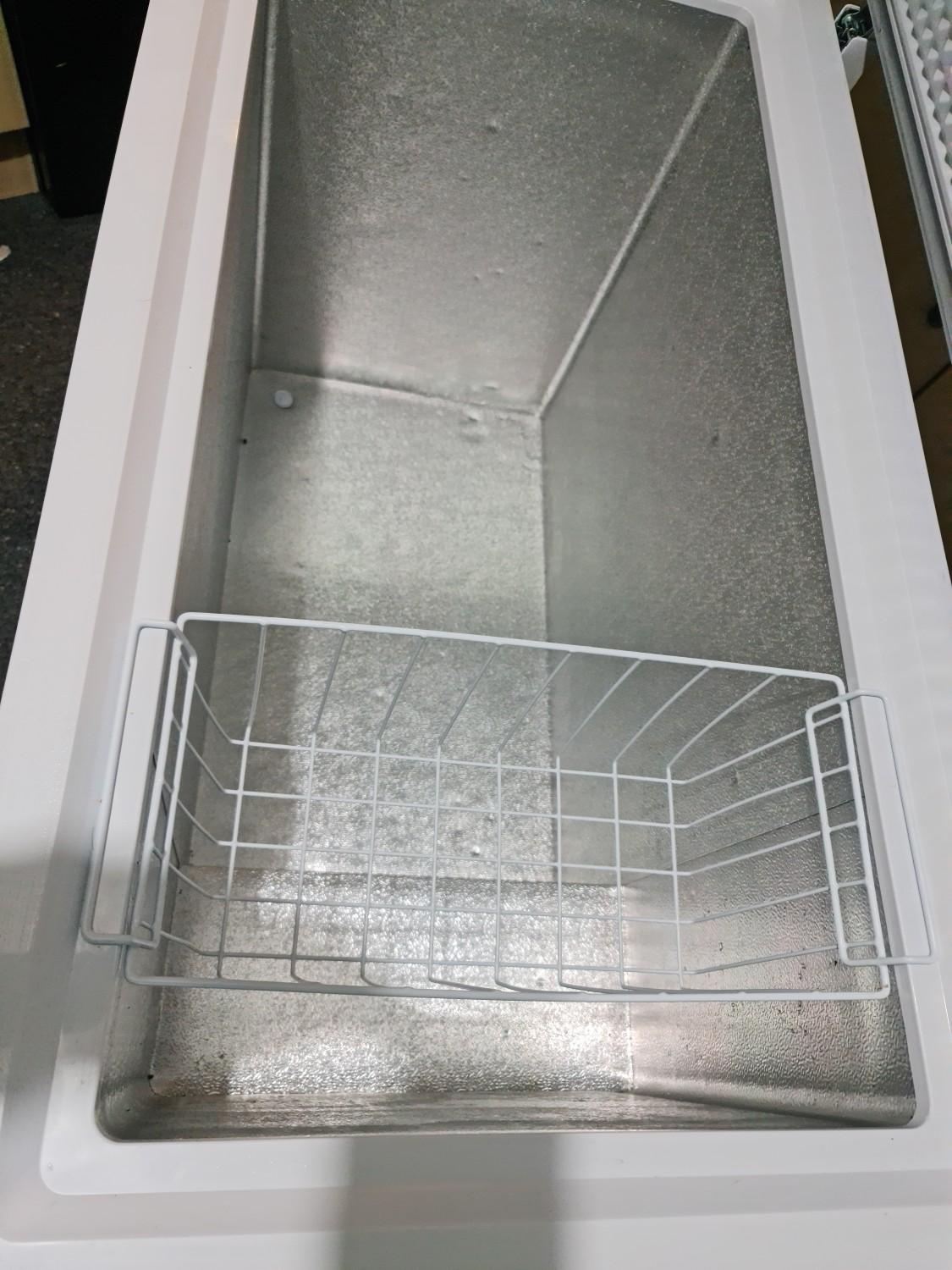 Swan Chest Freezer in SG6 Hertfordshire for £250.00 for sale Shpock