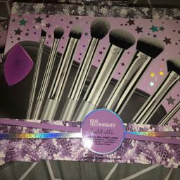 Brand new sealed
Real techniques make up brushes and a make up sponge and pouch 
only 2 in stock.