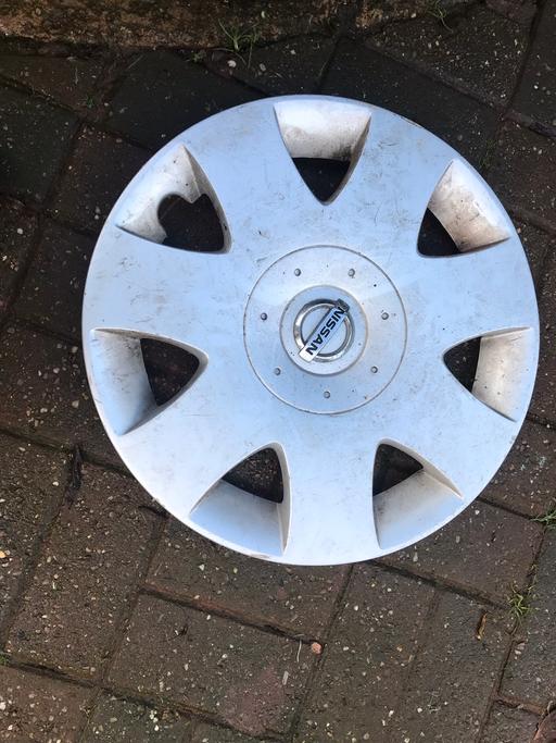 Vehicles West Midlands Dudley - Photos for Nissan wheel trim