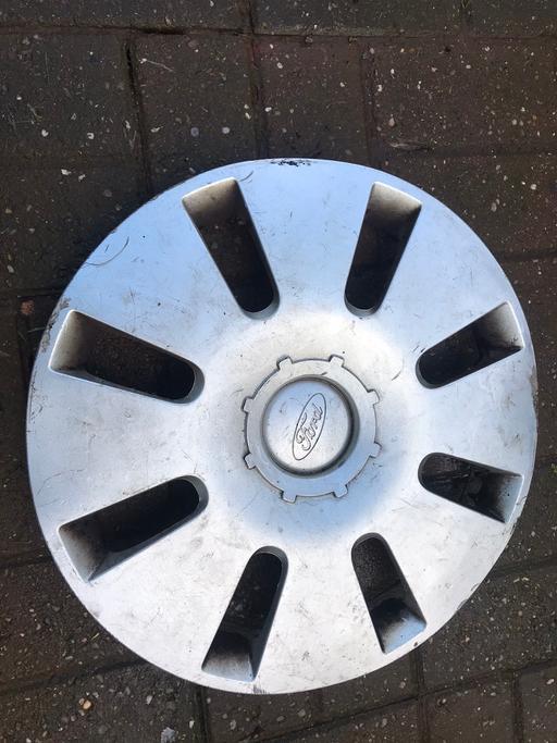 Vehicles West Midlands Dudley - Photos for Ford wheel trim