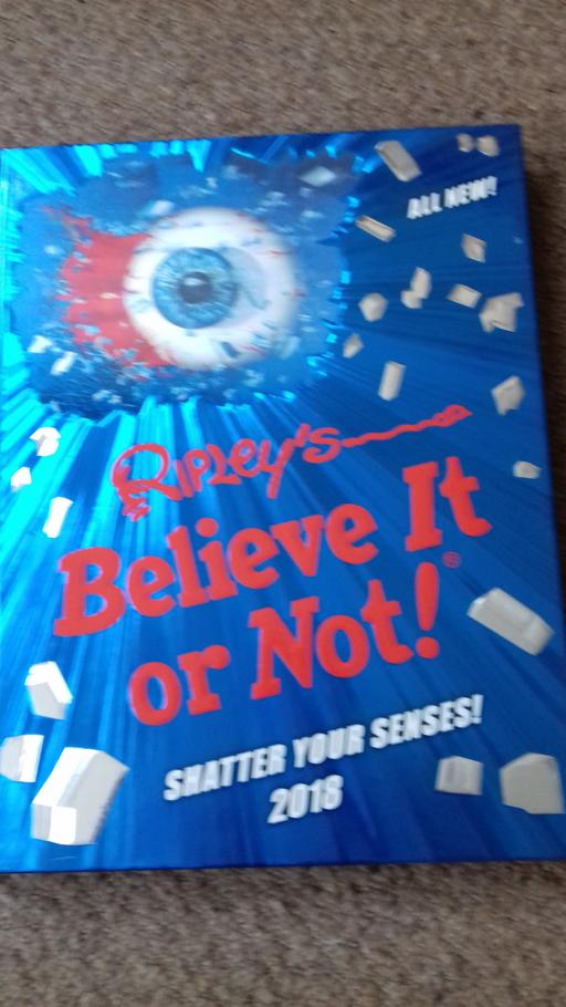 Buy & Sell Lancashire Blackpool - Photos for Ripleys believe it or not books