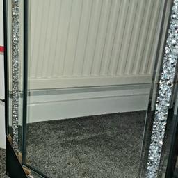 2 x crushed jewels mirror.
collection only
size 40x60cm