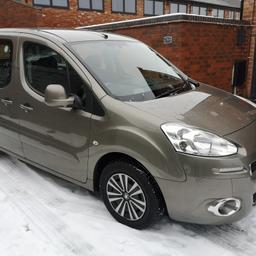 SF64EXO - £4300.00		
64 Plate Peugeot Premier Horizon, in good condition, it has been well maintained but has high mileage , very clean vehicle inside 

*** Opt for our scheme TRY BEFORE YOU BUY, hire a vehicle for 3 days for £195.00 or 7 days £385.00, if you then decide to buy the vehicle, we will deduct this cost from the sale price, delivery and collection charges will apply and are non-refundable ***



• Allied Conversion 			•5 seats or 3 + 1 wheelchair
• Ramp					•Lowered Floor
•2 Keys					• Service History carried out by Kwikfit and Halfords
•Long MOT				•Reg 30-09-2014	
•New RAC Battery			•Mileage 119500
•Engine 1.6L				•2 Keepers
•Electric Winch				•Parking Sensors
•Clean Interior				•CD Player 
•Daytime Running Lights		•Electric Windows
•Body Coloured Bumpers 		•Diesel
• Last Serviced at 119251 miles


OUR VEHICLES COMES WITH 12 MONTHS RAC COVER 

Vehicles can be viewed at Mobility Vehicle Sales, Kudhail House 238 Birmingham Road, Great Barr B43 7AH by appointment only.

Contact info:E: info@mobilityvehiclesales.com    T: 01922 302 198