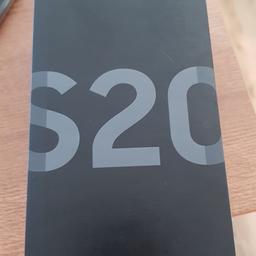 Verkaufe nagelneues (versiegelt) Samsung Galaxy S20 5G Simlock A1- Entsperren kostet im Netz ca 25 Euro. Privatverkauf, daher keine Garantie oder Rücknahme.