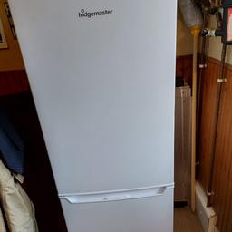 3 months old fridge freezer only selling due to have a new kitchen and no longer need this