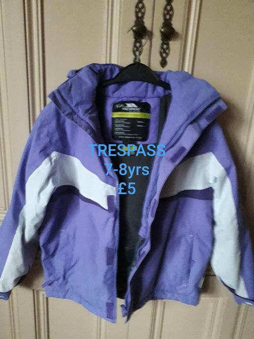 Buy & Sell Lancashire Burnley - Photos for TRESPASS LOVELY AND WARM COAT 7-8 yrs