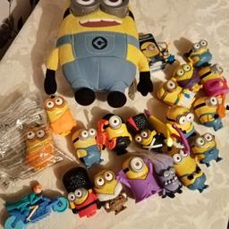 Despicable me 2 minion plush teddy
18 small minion toys - collected from McDonald's
Small plastic minion keyring
Small Minion/ Stuart tin
All clean and in good condition