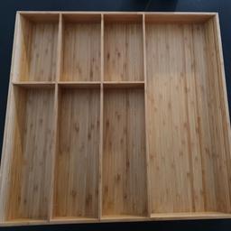 Schubladeneinsatz
Holz
51,5cm x 50cm
neu und unbenutzt
von Ikea (Neupreis 24,99)
