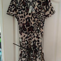 Gorgeous dress leopard print with belt detail.

From smoke & pet free home. Collection from Brockwell but will post if you cover cost. 

I am happy to combine postage on additional items purchased.