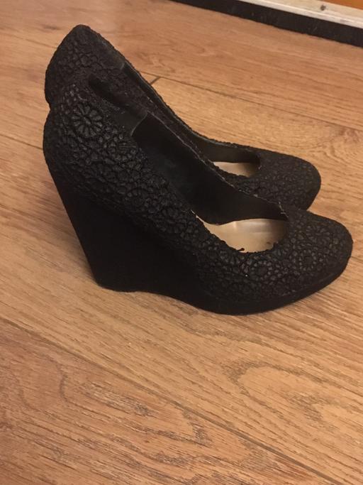 Buy & Sell West Yorkshire Leeds - Photos for Lovely black pattern wedges