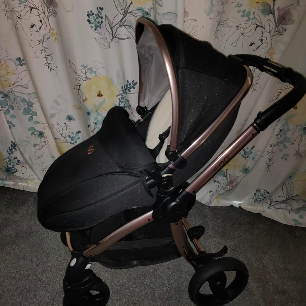 Diamond Black Egg Pram in WA5 Warrington für £ 500,00 zum Verkauf