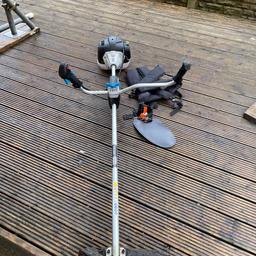 Strimmer excellent condition only bought last year with harness 
No offers