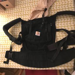 Ergobaby original carrier sling in excellent condition. From a smoke free home. Collection from SE6 or can be posted for additional cost.