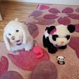 Unsere Tochter hat ausgemistet und verkauft ihre Freunde von FurReal Friends in gutem bis sehr Gutem Zustand. Der Hund läuft an der Leine und bellt,der Panda reagiert auf die Rassel und macht Geräusche. Beide für 15€,ansonsten der Hund für 8€ und der Panda für 12€.
