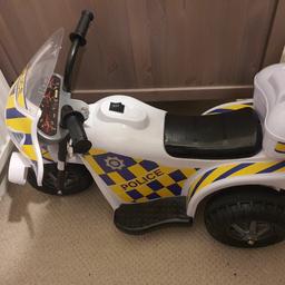 working poilce bike with sirens and lights ect comes with charger fast sale cash on collect no time wasters on other sell sites 
was used once indoors😁 no silly offers