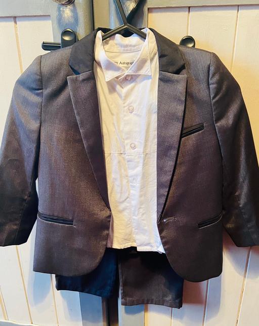 Buy & Sell South West London Richmond upon Thames - Photos for Little Boy Suit