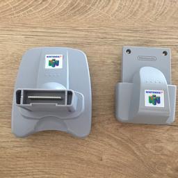 Verkaufe Nintendo 64 Rumble und Transfer Pak

In sehr gutem Zustand
Keine Defekte und völlig funktionstüchtig
Leider fehlt beim rumble Pak die graue Abdeckung bei den Batterien