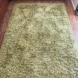 Excellent condition Large rug pet & child free home. Length 174cm width 125cm