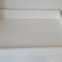 3 drawer chest in white complete with a changing table. In good condition with minimal signs of use