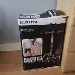 works perfectly fine. 
only used once to steam clothes for a wedding. 
Packed in the box for the last year, all peices inside. 
can be used for curtains, upholstery, clothes etc etc. 
collection from east ham/upton park. 
can deliver local for £10