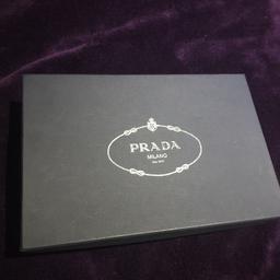 Brand new Prada sneakers

Boxed and Tagged

100% Authentic

Size 6

Perfect Valentines Gift