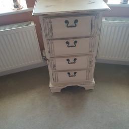 Cream vintage shabby chic draws
Immaculate condition 
No returns or refunds