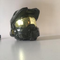 Official halo merchandise Rare small master chief display head , been kept in storage, looks amazing