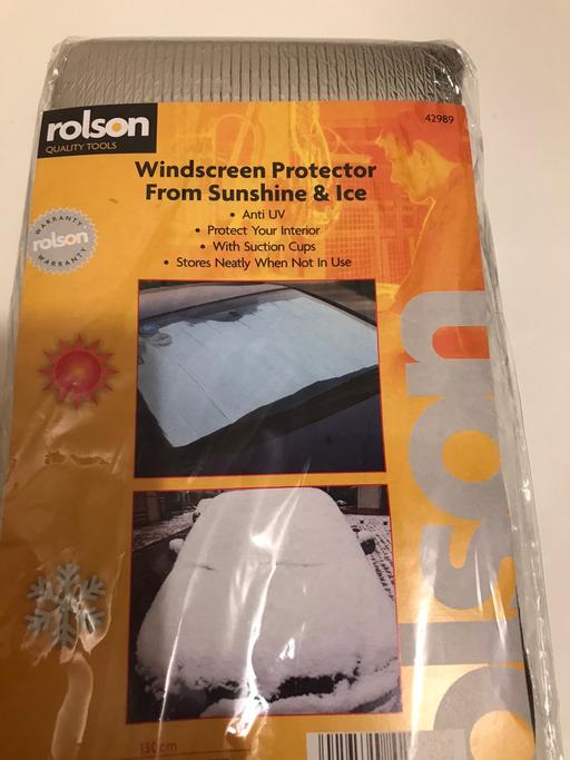 Vehicles South East London Croydon - Photos for Windscreen protector from sunshine & ice