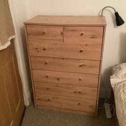 Argos chest of drawers.
Sizes on the picture above.
all drawers and railings in order.
can dismantle for you.