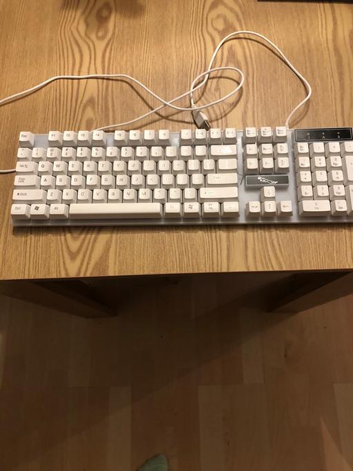 Buy & Sell Somerset Longaller - Somerset - Photos for Light up gaming keyboard