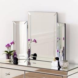 PRODUCT DETAILS;


•beautiful glass triple dressing table mirror✅

•oozing with elegance and class✅

•enhance almost any bedroom or dressing room✅

Perfect for blending into any home décor either contemporary or traditional✅

•all mirrored finish is extremely versatile✅


•manufacturing warranty included✅



WEIGHTS AND DIMENSIONS;


•overall product size 74H x 54W cm


•overall product weight 8kg


PLEASE NOTE UK MAINLAND DELIVERY ONLY


IF YOU REQUIRE ANY FURTHER INFORMATION ON THIS OR ANY OTHER OF OUR PRODUCTS PLEASE DONT HESITATE TO CONTACT US!!