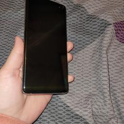 samsung galaxy s10 + excellent condition comes with every thing in the picture
