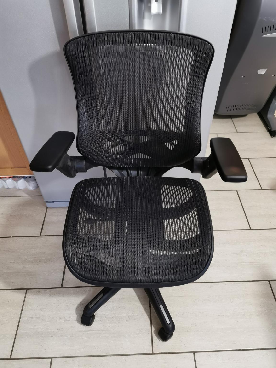 Whalen Metrex IV Mesh Office Chair in London Borough of Ealing for £75.